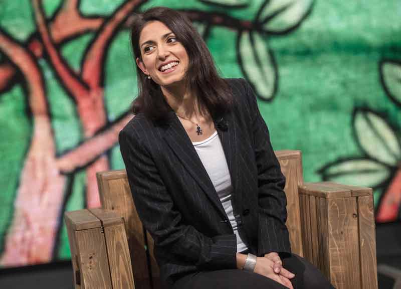 Raggi-Calenda, botta e risposta infinito. Il sindaco: “Pronta a un incontro” Raggi-Calenda, botta e risposta infinito. Il sindaco: “Pronta a un incontro”