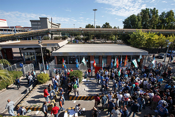 Noi con Salvini all’Ilva: solidarietà e assistenza legale ai lavoratori. Video Noi con Salvini all’Ilva: solidarietà e assistenza legale ai lavoratori. Video