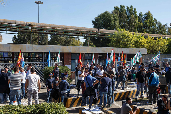Noi con Salvini all’Ilva: solidarietà e assistenza legale ai lavoratori. Video Noi con Salvini all’Ilva: solidarietà e assistenza legale ai lavoratori. Video