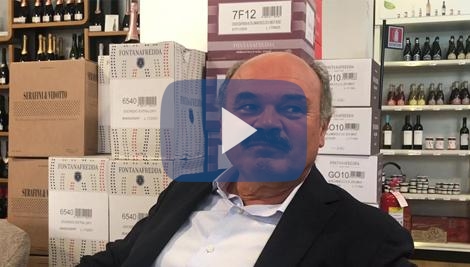 L’intervista: Oscar Farinetti, la mia prossima auto sarà elettrica L’intervista: Oscar Farinetti, la mia prossima auto sarà elettrica