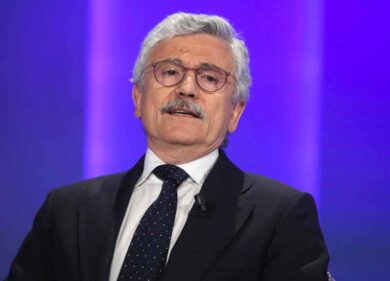 D’Alema, serata superlusso in Monte Napoleone. Cena da 200euro con i suoi vini