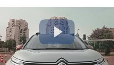 Fabio Volo istruttore di guida con la Citroen C3 Aircross