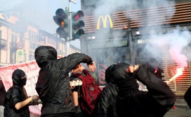 Alternanza scuola-lavoro, studenti in corteo a Milano