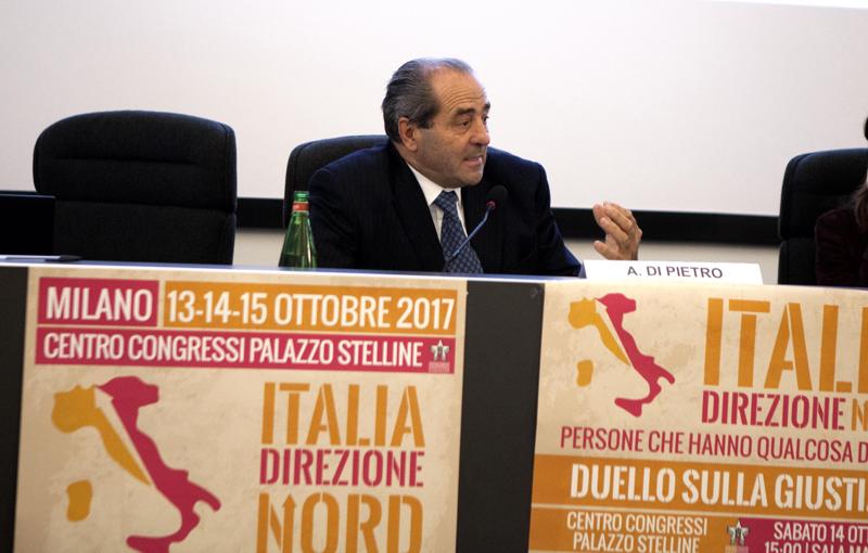 “Italia, Direzione Nord”, Di Pietro tradisce Maroni: al referendum voto no “Italia, Direzione Nord”, Di Pietro tradisce Maroni: al referendum voto no