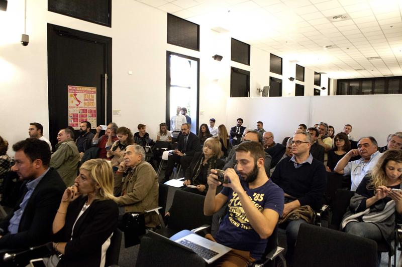“Italia, Direzione Nord”, Di Pietro tradisce Maroni: al referendum voto no “Italia, Direzione Nord”, Di Pietro tradisce Maroni: al referendum voto no