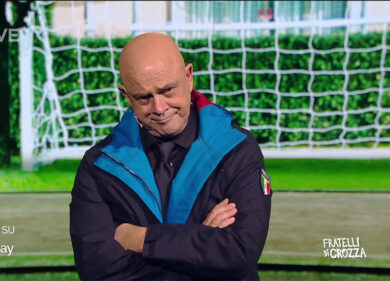 Fratelli di Crozza, riecco Renzi: “Pronto Paolo, stai facendo gli scatoloni?”