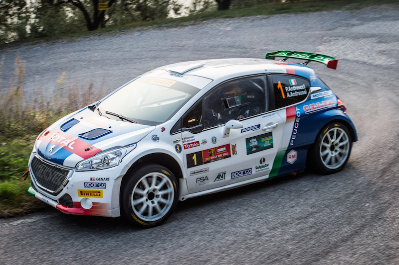 Paolo Andreucci e la Peugeot 208 T16 R5 sono Campioni d’Italia 2017 Paolo Andreucci e la Peugeot 208 T16 R5 sono Campioni d’Italia 2017