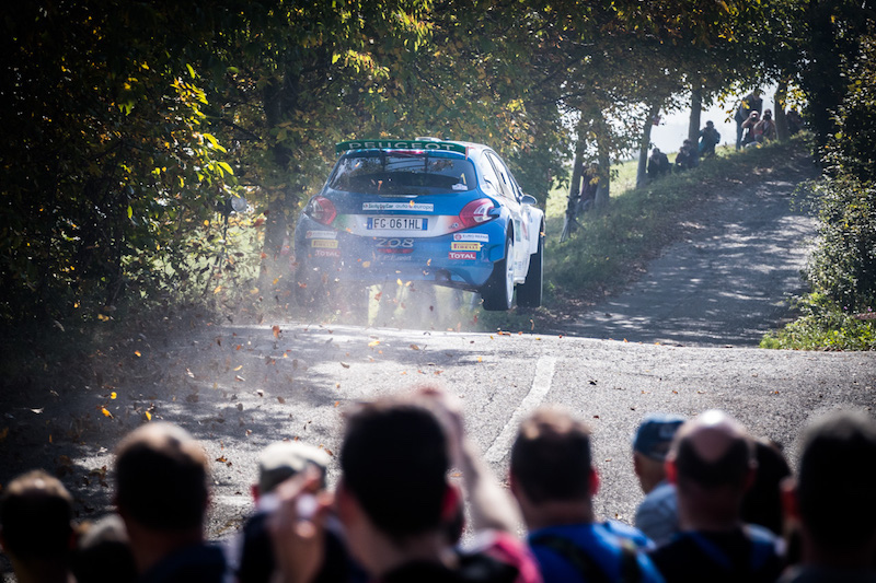Paolo Andreucci e la Peugeot 208 T16 R5 sono Campioni d’Italia 2017 Paolo Andreucci e la Peugeot 208 T16 R5 sono Campioni d’Italia 2017