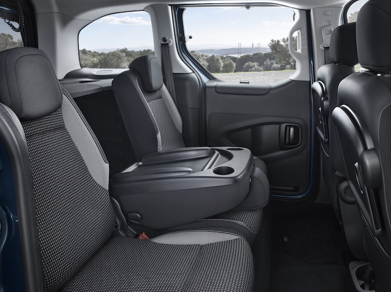 Peugeot Partner Tepee Full Electric: il multispaziozio ad emissioni ZERO Peugeot Partner Tepee Full Electric: il multispaziozio ad emissioni ZERO