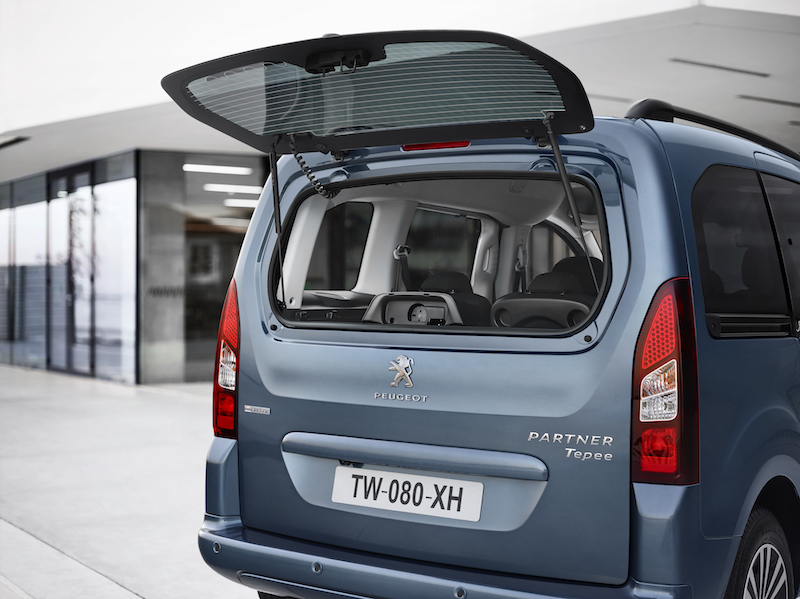 Peugeot Partner Tepee Full Electric: il multispaziozio ad emissioni ZERO Peugeot Partner Tepee Full Electric: il multispaziozio ad emissioni ZERO