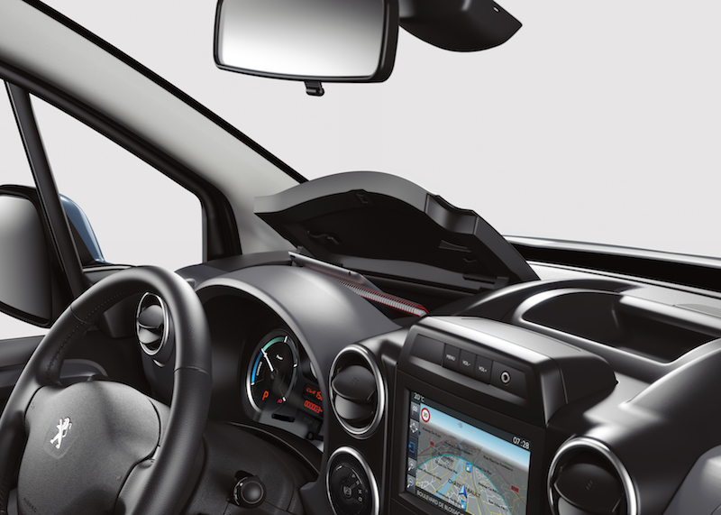 Peugeot Partner Tepee Full Electric: il multispaziozio ad emissioni ZERO Peugeot Partner Tepee Full Electric: il multispaziozio ad emissioni ZERO