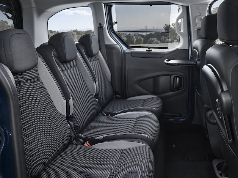 Peugeot Partner Tepee Full Electric: il multispaziozio ad emissioni ZERO Peugeot Partner Tepee Full Electric: il multispaziozio ad emissioni ZERO