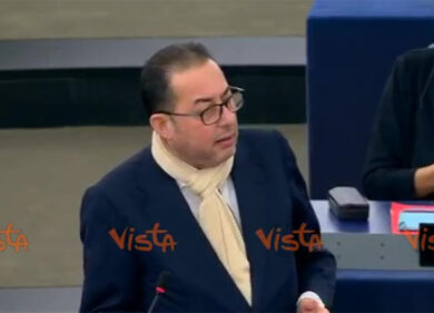 Al Parlamento Ue ‘scontro’ su Robin Hood: “Socialista”, “No, autonomista”