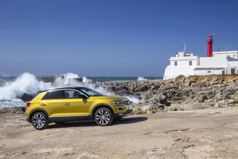 Volkswagen T-Roc: ecco il nuovo crossover compatto di Wolfwsburg. Volkswagen T-Roc: ecco il nuovo crossover compatto di Wolfwsburg.