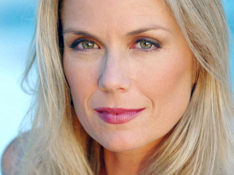 Beautiful, Brooke Logan sbarca a Milano. Foto Beautiful, Brooke Logan sbarca a Milano. Foto