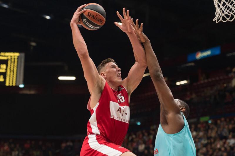 Olimpia Milano, che acuto in Eurolega: il Barcellona si inchina Olimpia Milano, che acuto in Eurolega: il Barcellona si inchina