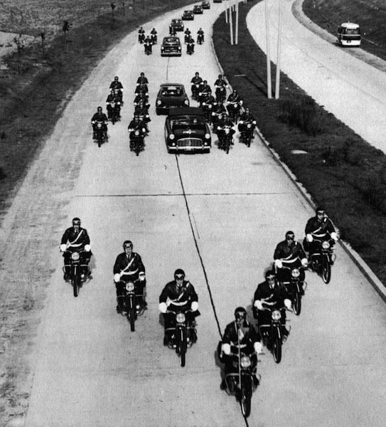 De Gaulle e quel legame del Generale con la Citroen De Gaulle e quel legame del Generale con la Citroen