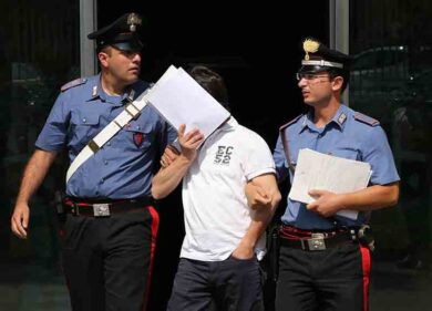 Casalesi, certificato di cecità al killer: un pentito accusa un medico