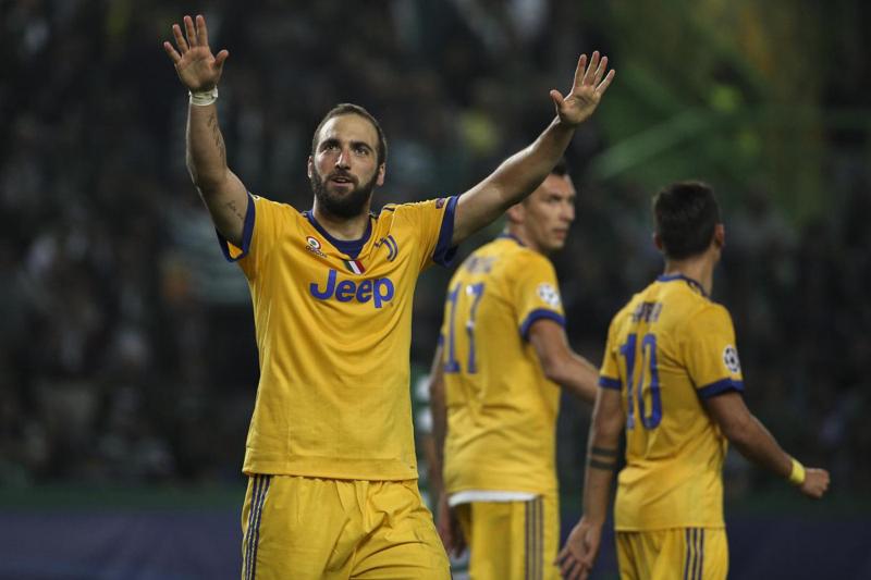 Higuain salva la Juventus a Lisbona. Allegri: “Bene solo il risultato” Higuain salva la Juventus a Lisbona. Allegri: “Bene solo il risultato”