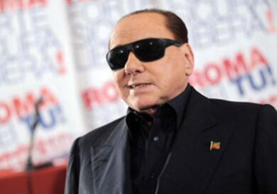 Berlusconi fa flop in tv da Costanzo. L’ex Cav e’ ormai al tramonto? VOTA