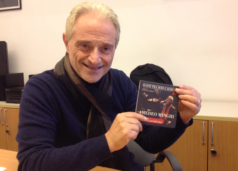 Amedeo Minghi in concerto: “La bussola e il cuore” tour al via dal Sistina Amedeo Minghi in concerto: “La bussola e il cuore” tour al via dal Sistina