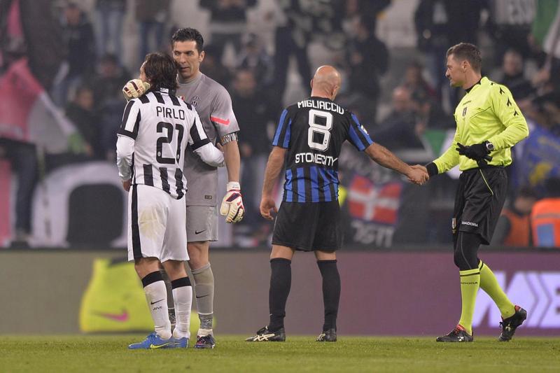 Pirlo si ritira: “Il viaggio è finito”. Il saluto di Juventus, Totti, Buffon.. Pirlo si ritira: “Il viaggio è finito”. Il saluto di Juventus, Totti, Buffon..