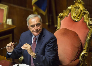 Pd, Pietro Grasso: “Il partito non c’è più dopo Bersani”. Sei d’accordo?