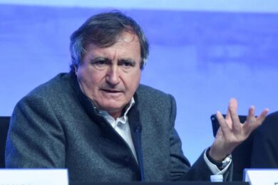 Venezia, conto da 526 euro. Brugnaro ai turisti: “Pezzenti, dovete spendere”