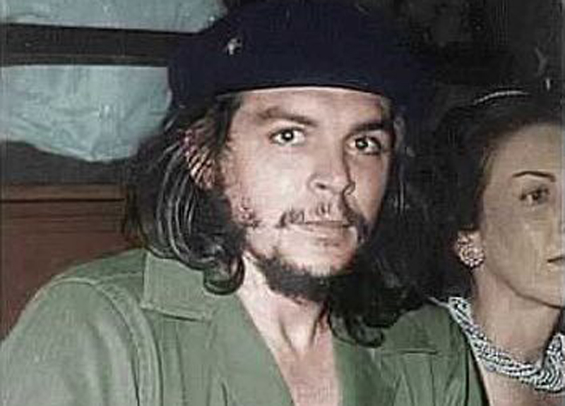 L’assassino di Che Guevara a teatro a 50 anni dalla morte del “comandante” L’assassino di Che Guevara a teatro a 50 anni dalla morte del “comandante”