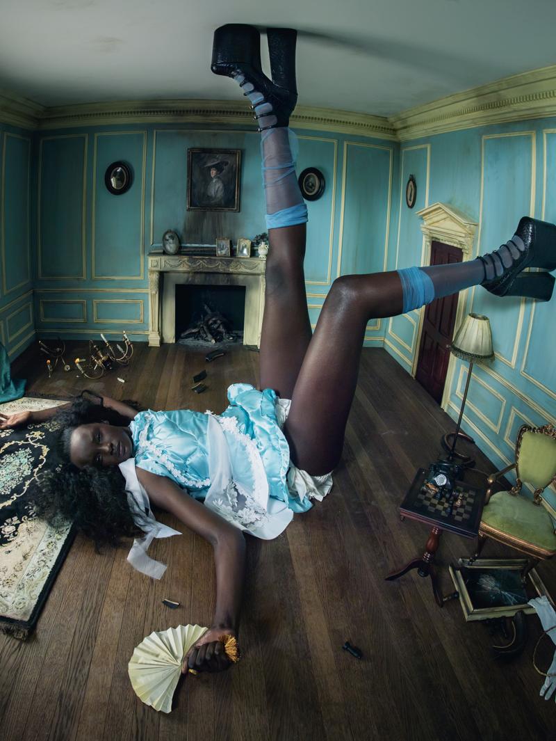 Calendario Pirelli 2018 di Tim Walker presentato a New York. FOTO Calendario Pirelli 2018 di Tim Walker presentato a New York. FOTO