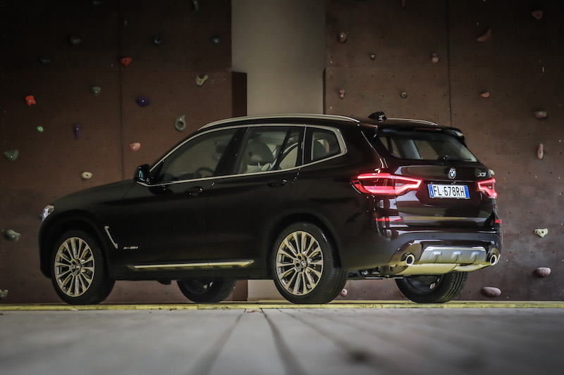 Nuova BMW X3: look da fuoristrada con un’immagine sportiva