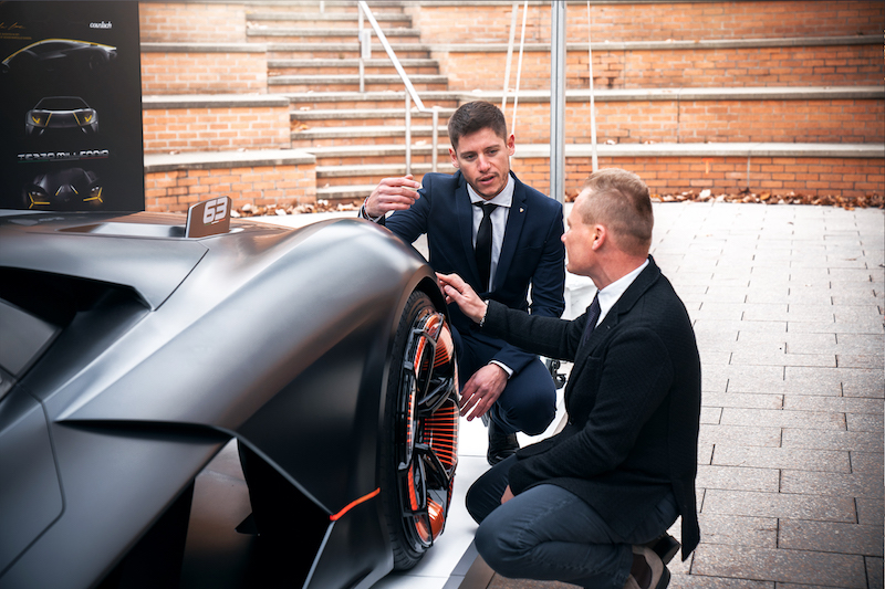 La Lamborghini si proietta nel Terzo millennio La Lamborghini si proietta nel Terzo millennio