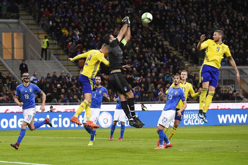 Italia-Svezia 0-0, fuori dai Mondiali. Ventura addio, ma “non mi sono dimesso” Italia-Svezia 0-0, fuori dai Mondiali. Ventura addio, ma “non mi sono dimesso”