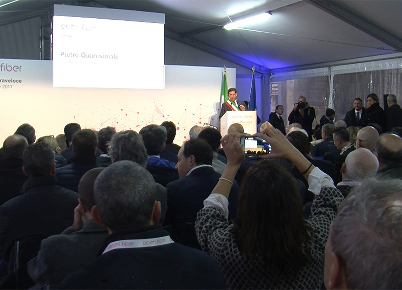 Gentiloni inaugura il cantiere Open Fiber a Campli, in provincia di Teramo