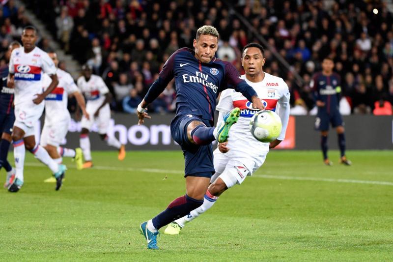 Psg, Neymar cambia casa a Parigi per motivi di sicurezza