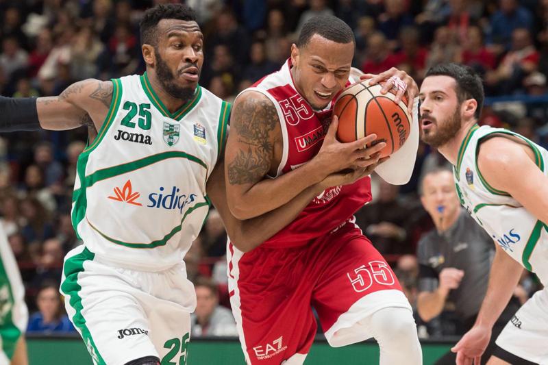 Olimpia Milano, cuore e gran rimonta, ma Avellino vince dopo 2 supplementari Olimpia Milano, cuore e gran rimonta, ma Avellino vince dopo 2 supplementari