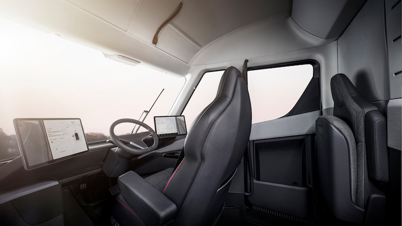 Tesla Semi: il camion elettrico che rivoluzionerà la mobilità dei tir Tesla Semi: il camion elettrico che rivoluzionerà la mobilità dei tir