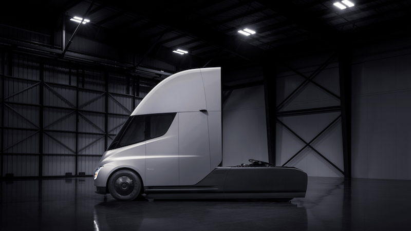 Tesla Semi: il camion elettrico che rivoluzionerà la mobilità dei tir Tesla Semi: il camion elettrico che rivoluzionerà la mobilità dei tir
