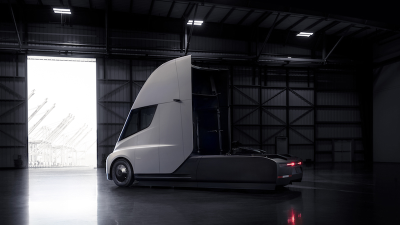 Tesla Semi: il camion elettrico che rivoluzionerà la mobilità dei tir Tesla Semi: il camion elettrico che rivoluzionerà la mobilità dei tir