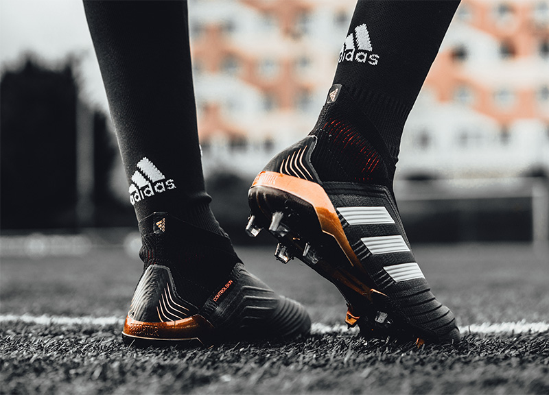Galleria foto 'Adidas, lancia Predator 18+. Ecco in campo Pogba e Rakitic' - foto 1