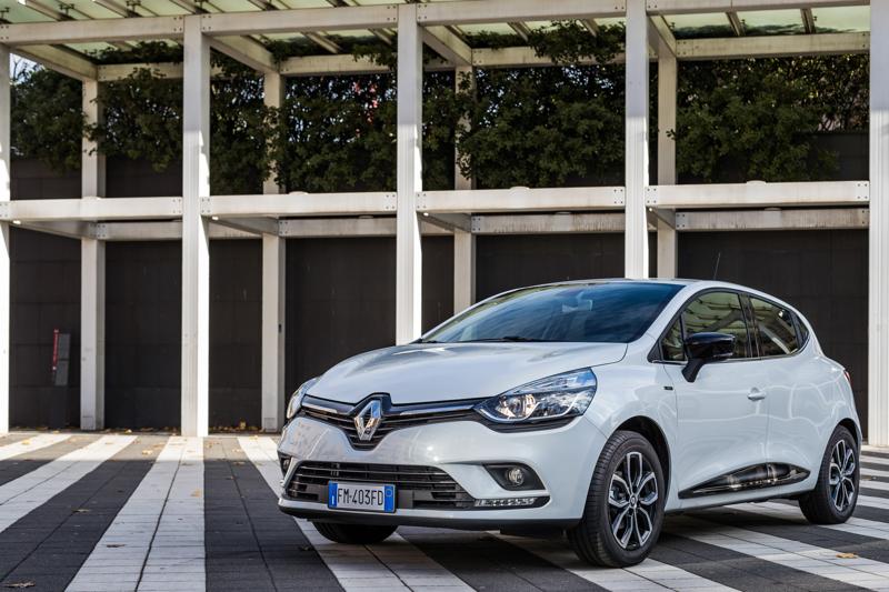 Renault presenta la nuova  Clio Duel Collection