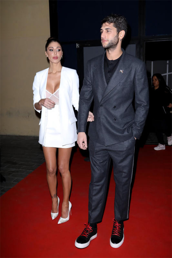 Belen Rodriguez, che sexy! Il look vedo-non-vedo mostra tutto. FOTO Belen Rodriguez, che sexy! Il look vedo-non-vedo mostra tutto. FOTO