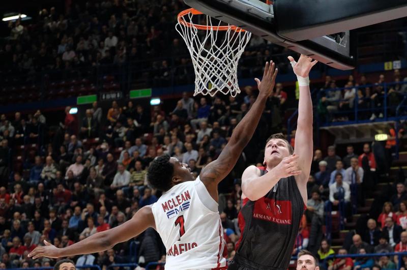 Olimpia Milano-Olympiakos 85-86, sconfitta in volata in Eurolega