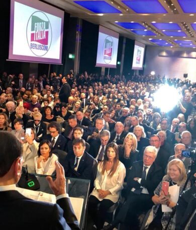 #IdeeItalia, il giorno di Berlusconi. Successo della kermesse Gelmini-Romani