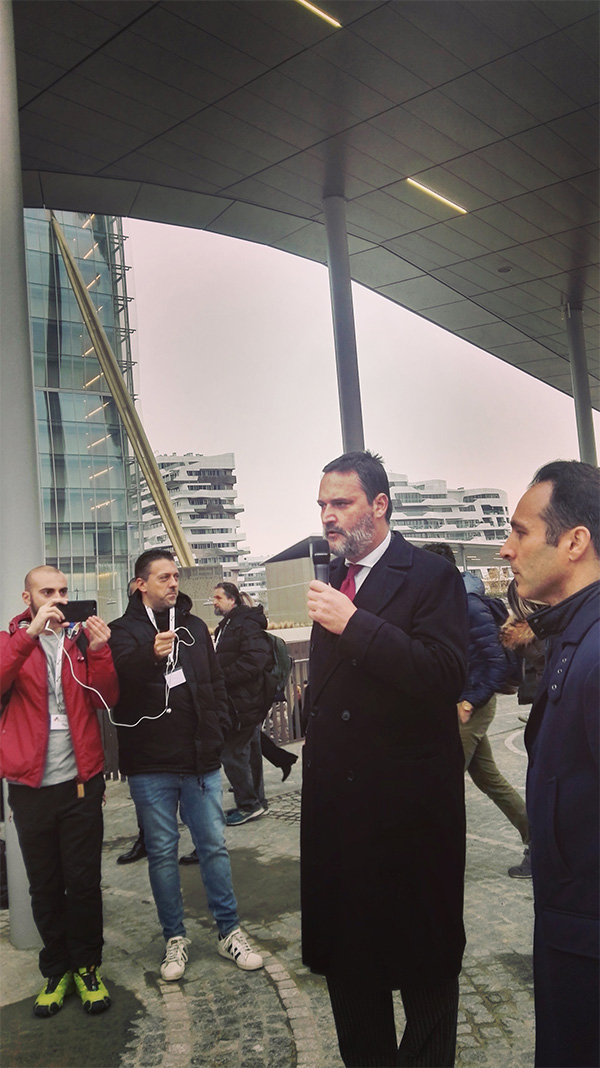 Citylife Shopping District pronto all’apertura nel nuovo cuore verde di Milano Citylife Shopping District pronto all’apertura nel nuovo cuore verde di Milano