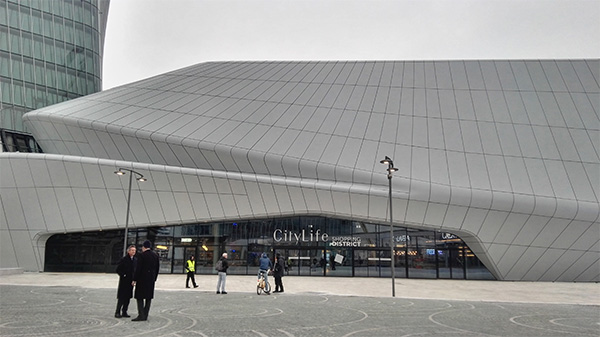 Citylife Shopping District pronto all’apertura nel nuovo cuore verde di Milano Citylife Shopping District pronto all’apertura nel nuovo cuore verde di Milano