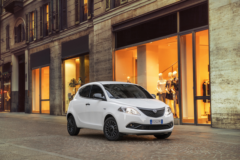 Sulla passerella del Motorshow  “sfila” la raffinata Ypsilon Unyca