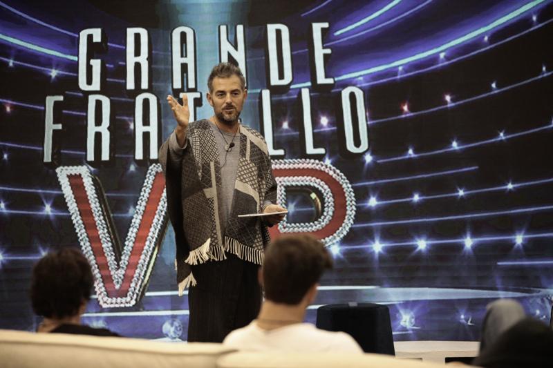 Grande Fratello Vip 2, Bossari: “Bevevo tantissimo, mi facevo schifo”. GF VIP 2 NEWS Grande Fratello Vip 2, Bossari: “Bevevo tantissimo, mi facevo schifo”. GF VIP 2 NEWS