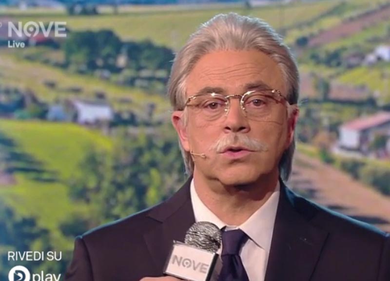 Fratelli di Crozza: Razzi e l’ipotesi di un Ministero della Terza Età Fratelli di Crozza: Razzi e l’ipotesi di un Ministero della Terza Età