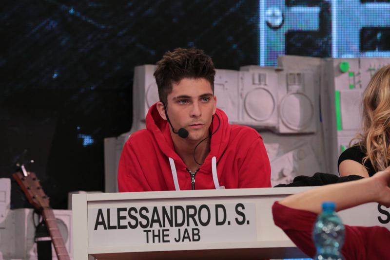 Ascolti tv Auditel: Amici 17 boom. E il cantante Elliot è out. AMICI 17 NEWS Ascolti tv Auditel: Amici 17 boom. E il cantante Elliot è out. AMICI 17 NEWS